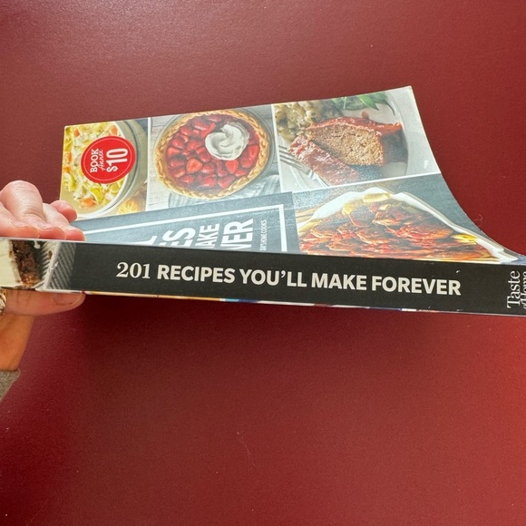 Taste of Home 201 Recipes You'll Make Forever: Classic Recipes for Today's Home - Picture 3 of 3